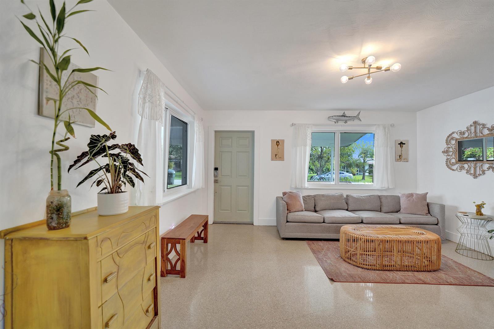 180 NW 48th Court, Oakland Park FL 33309 photo 2