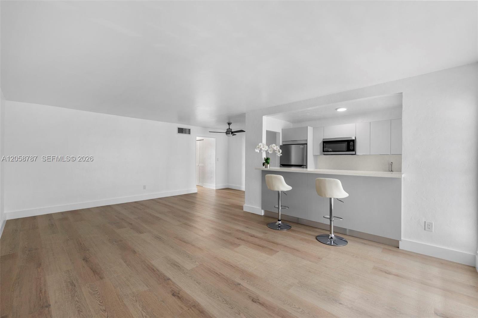 1340 Lincoln Rd # 502, Miami Beach FL 33139 photo 2