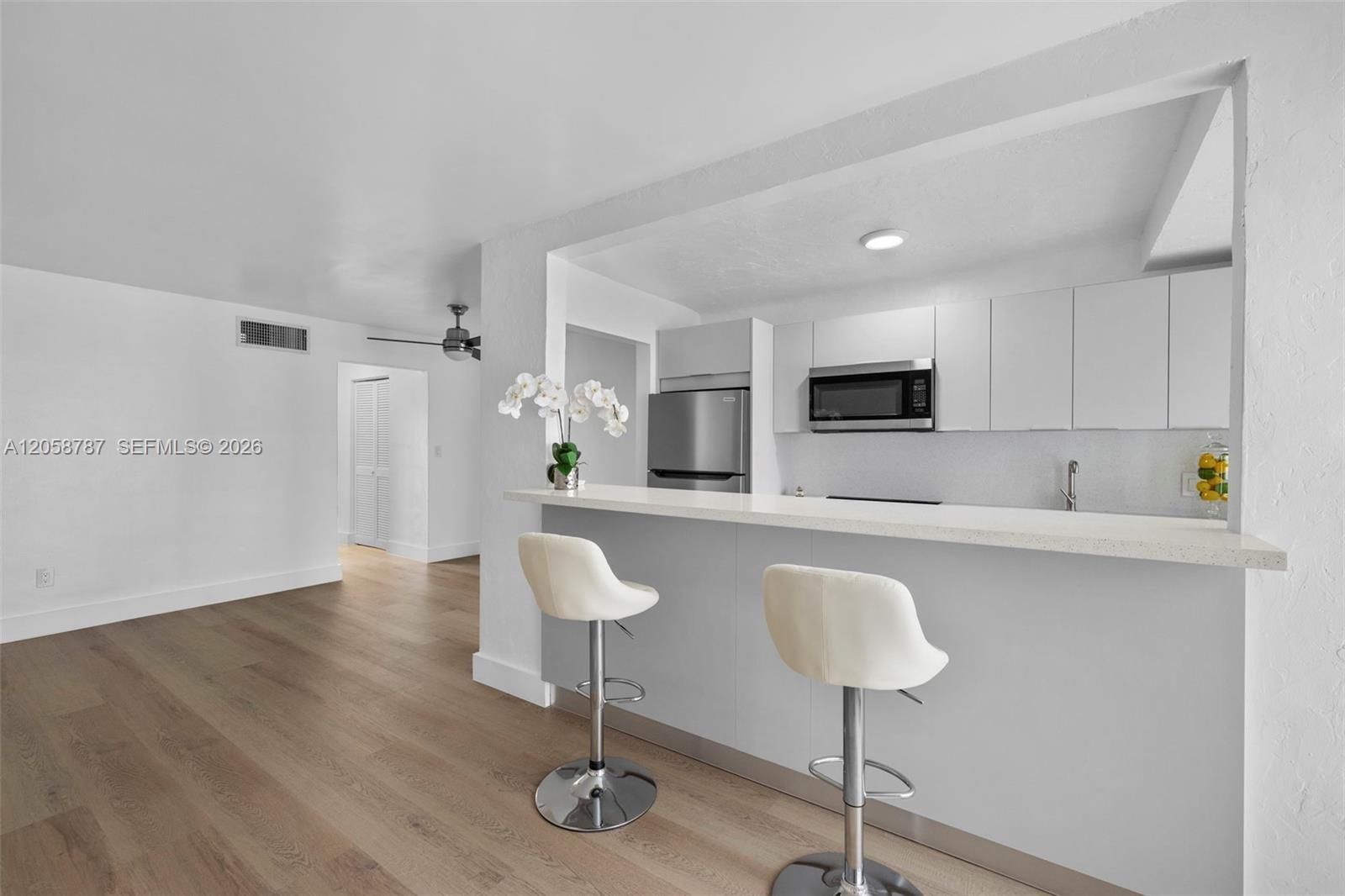 1340 Lincoln Rd # 502, Miami Beach FL 33139 photo 3