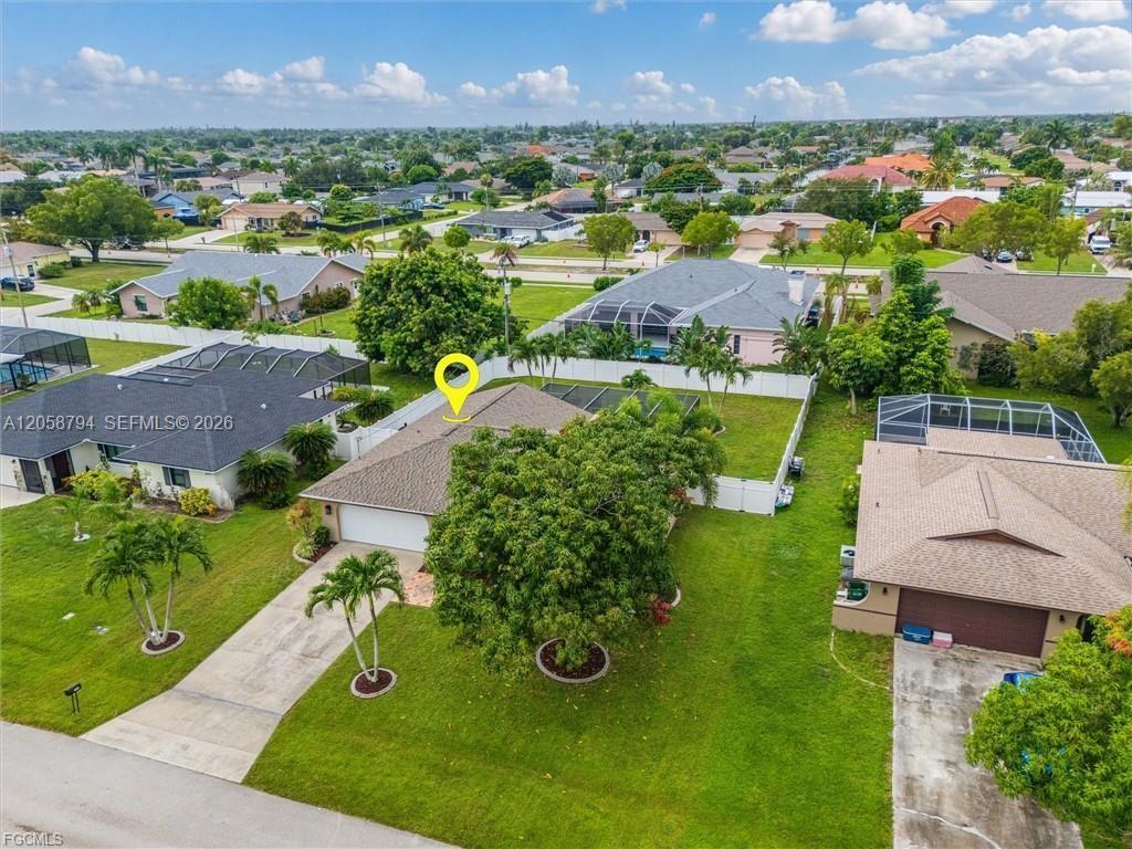 2008 SE 8th Ter, Cape Coral FL 33990 photo 2
