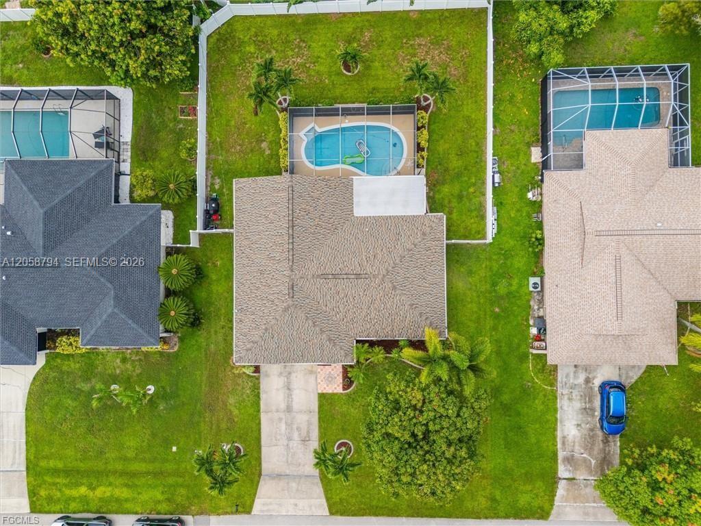 2008 SE 8th Ter, Cape Coral FL 33990 photo 4