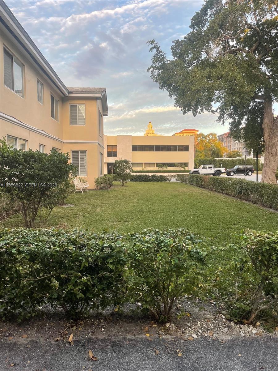 2892 S Le Jeune Rd # 2892, Coral Gables FL 33134 photo 2