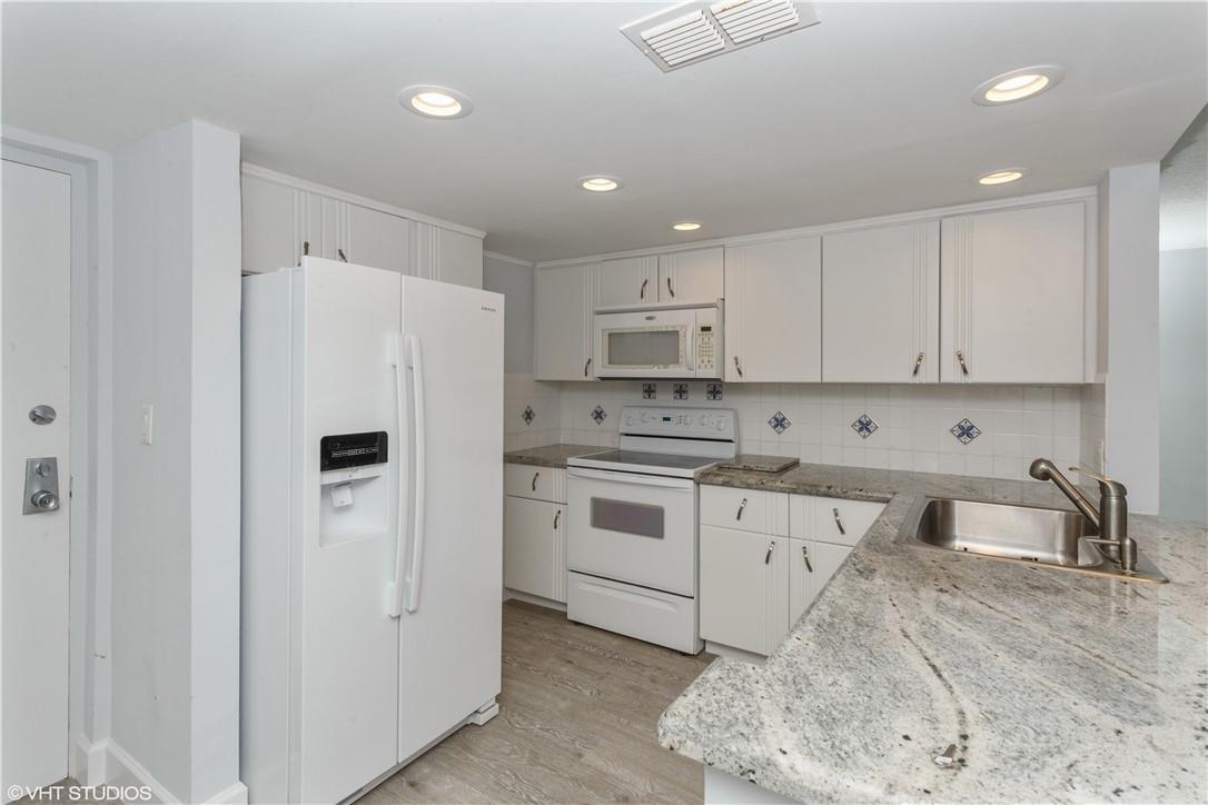 1000 RIVER REACH Drive # 123, Fort Lauderdale FL 33315 photo 2