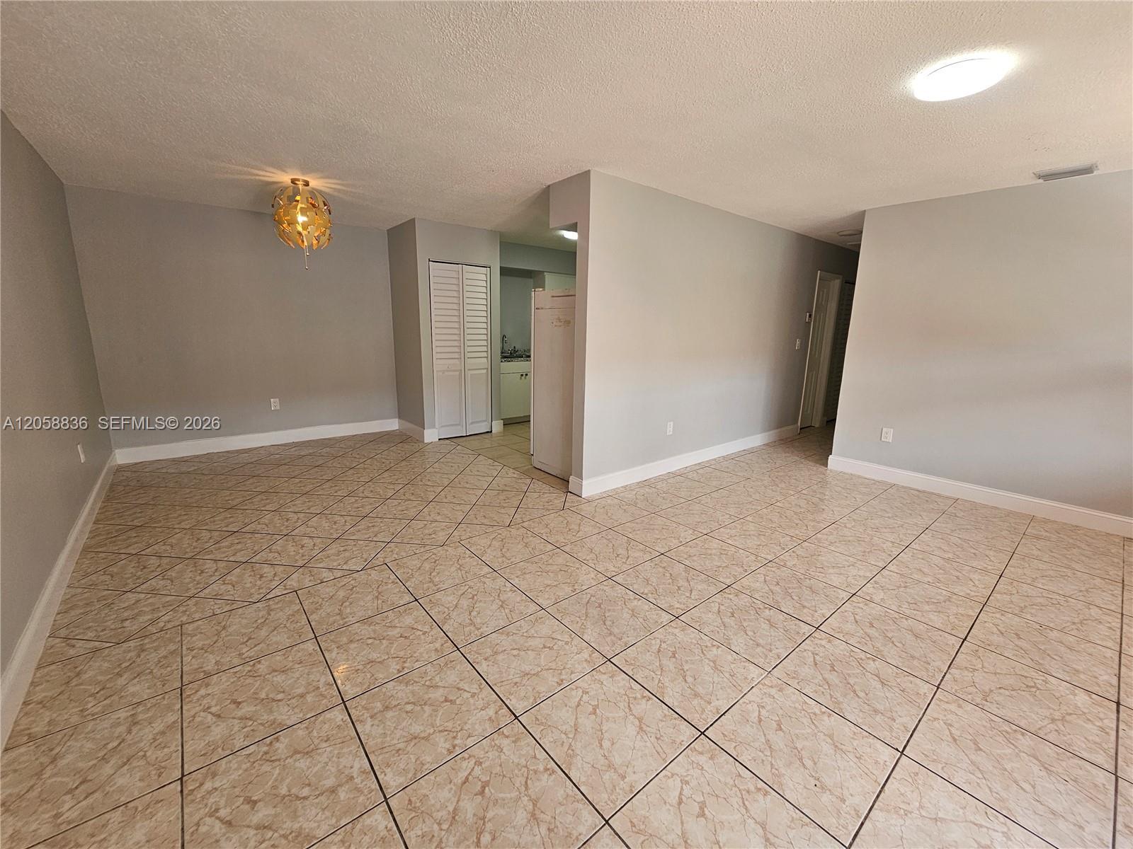 1373 NE 144th St, Miami FL 33161 photo 3