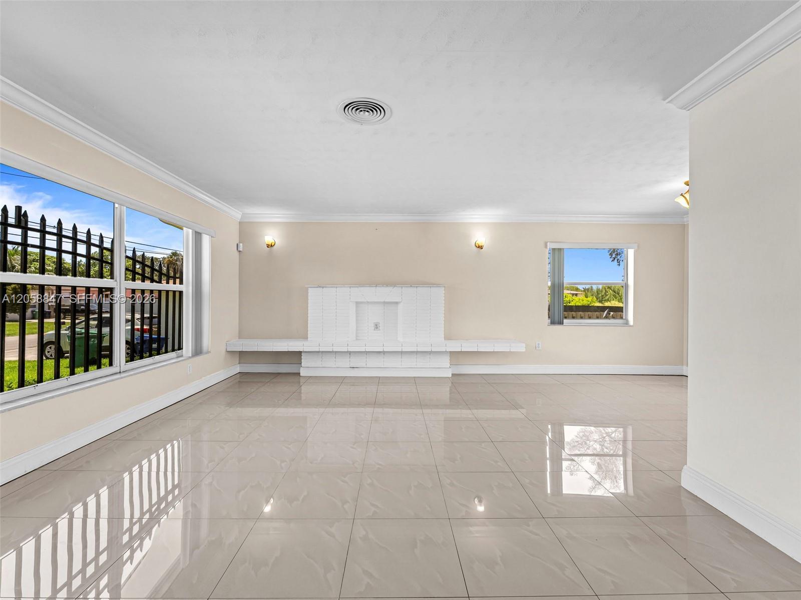 2045 NW 115th St, Miami FL 33167 photo 3