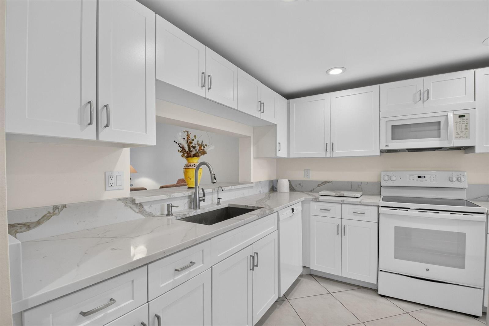 15075 WITNEY Road # 212, Delray Beach FL 33484 photo 4