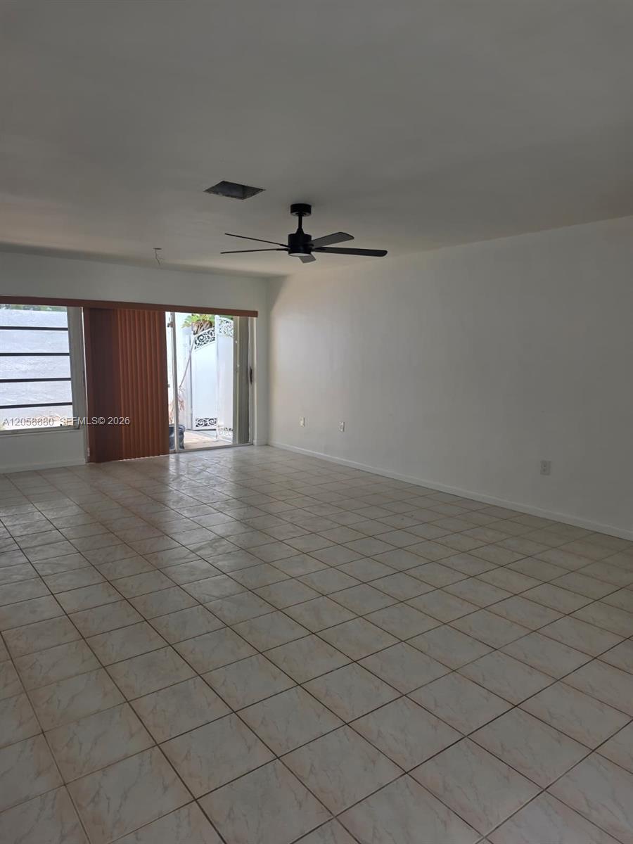 8404 SW 102nd Pl, Miami FL 33173 photo 4