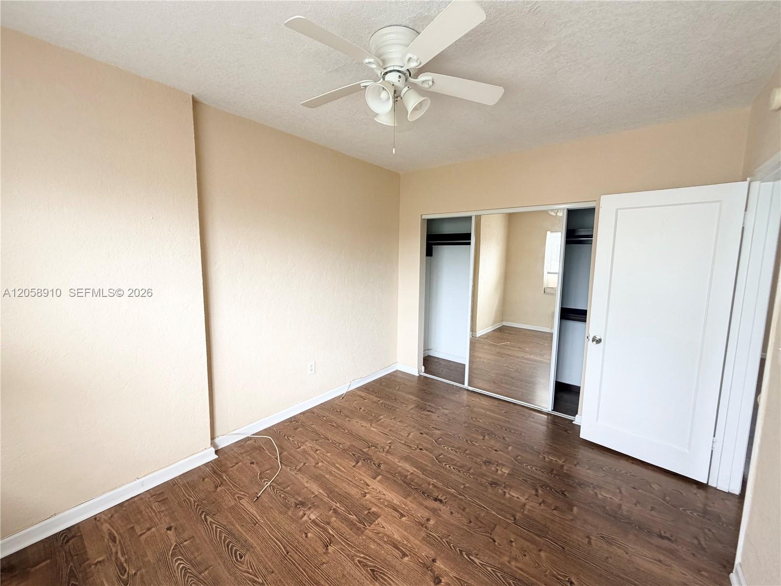 Miami Beach, FL 33141 photo 4