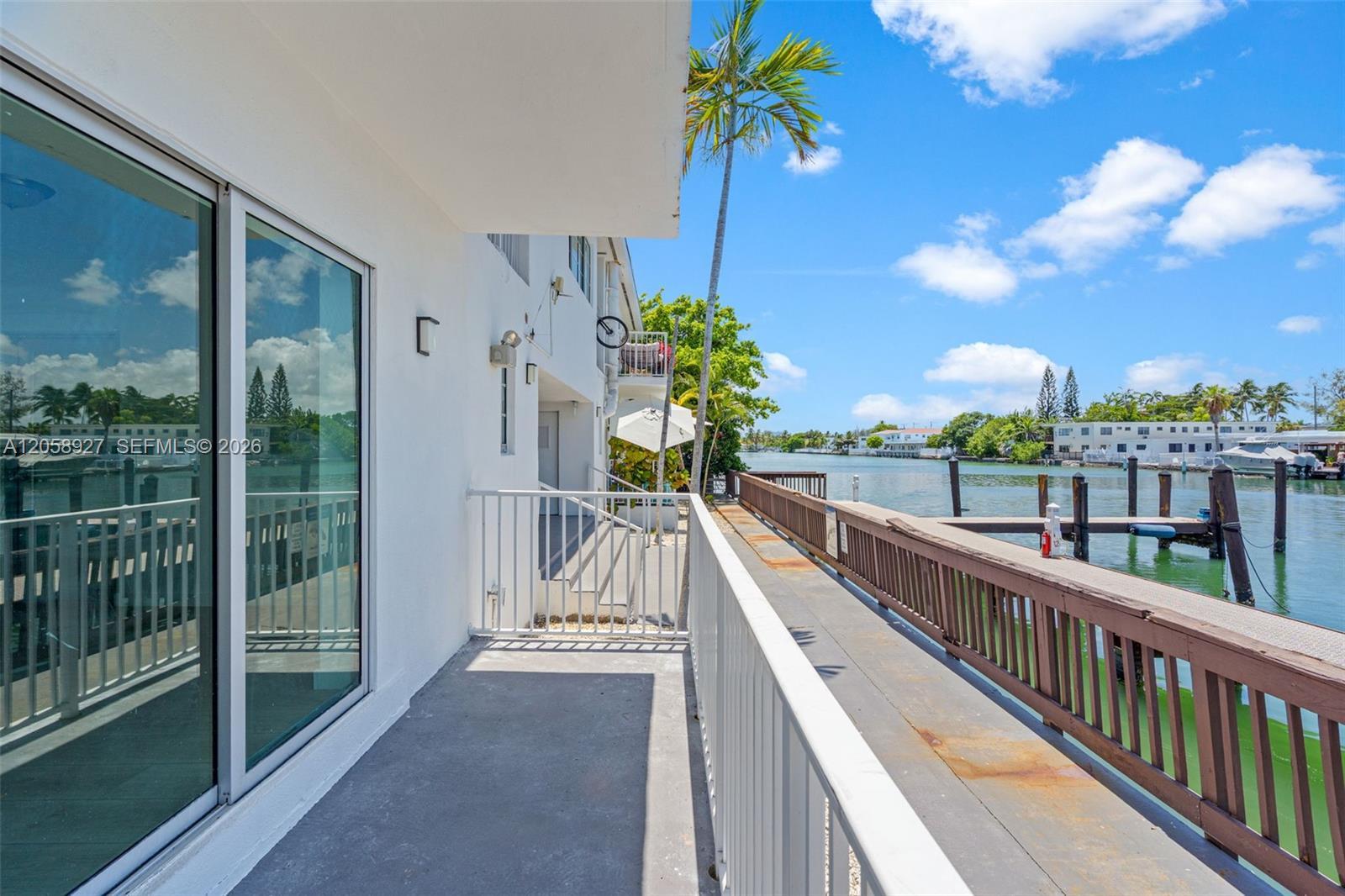 7930 Tatum Waterway Dr # S1, Miami Beach FL 33141 photo 5