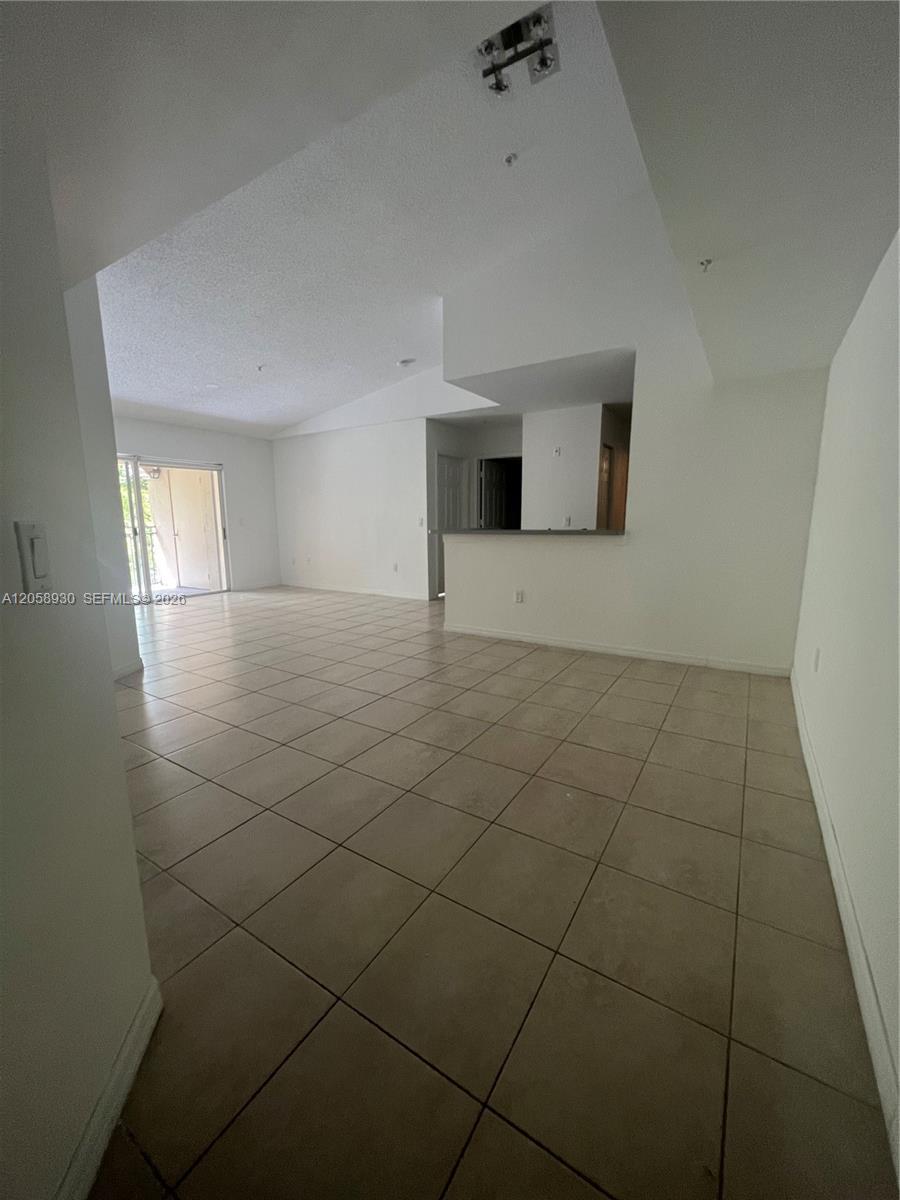 2427 Centergate Dr # 305, Miramar FL 33025 photo 5