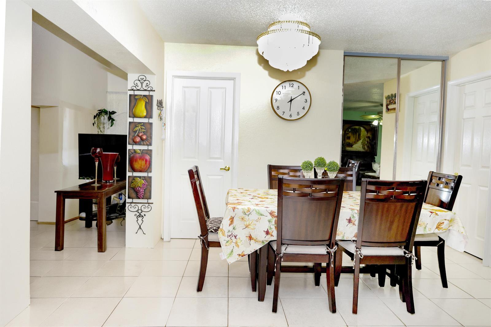 3335 10th Avenue N, Palm Springs FL 33461 photo 5