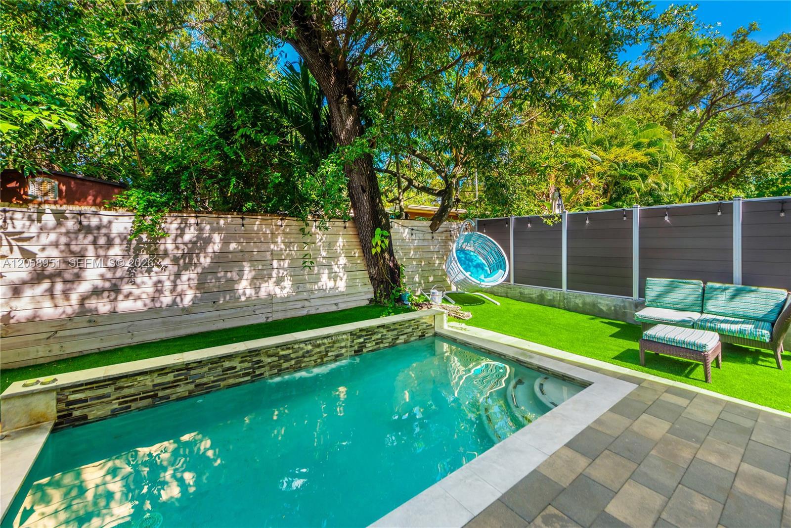 3067 Carter St, Miami FL 33133 photo 5