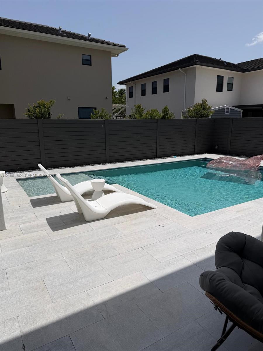 14800 SW 29th Ter, Miami FL 33185 photo 4