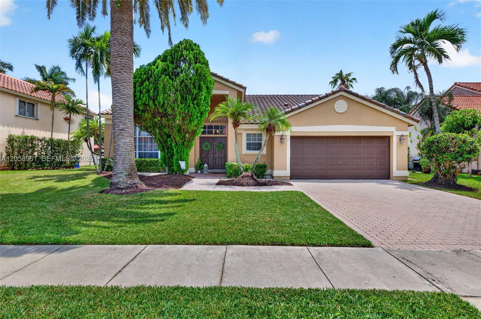 19352 NW 11th St, Pembroke Pines FL 33029