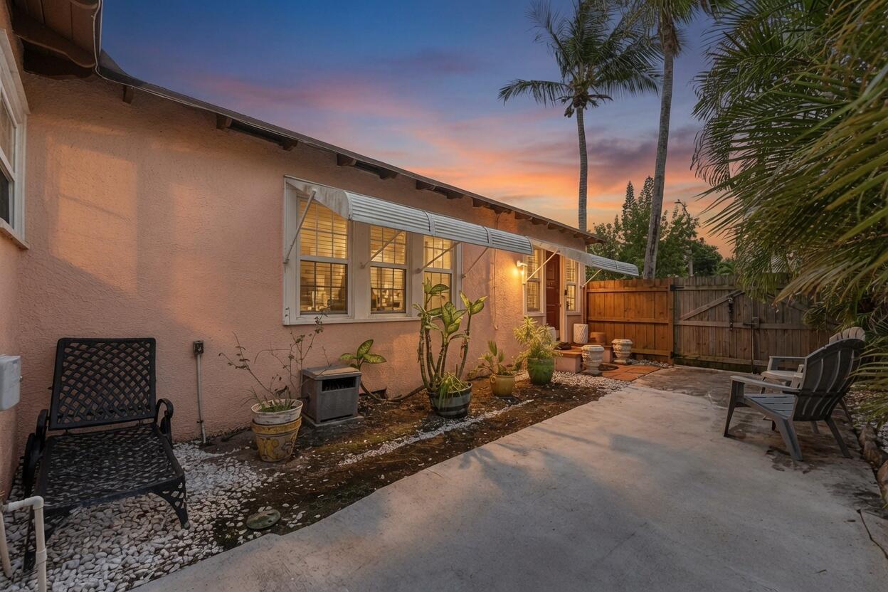 427 58th Street, West Palm Beach FL 33407 photo 2