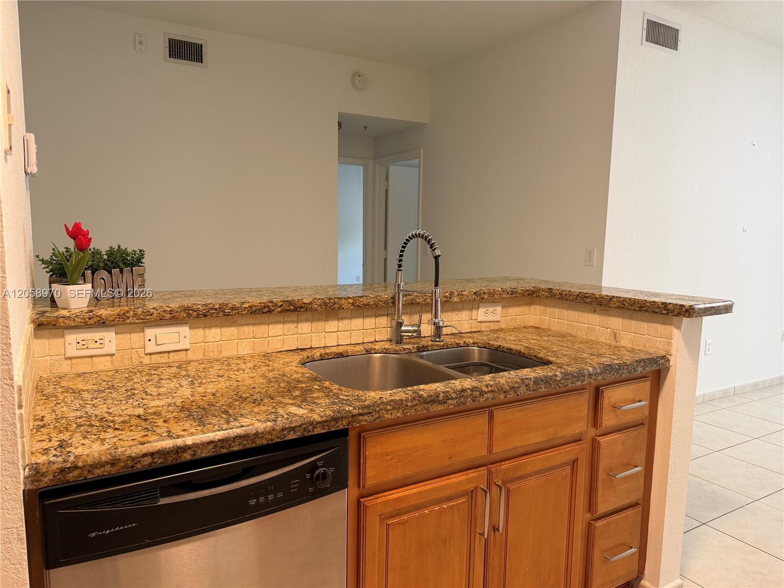 7200 NW 114th Ave # 307, Doral FL 33178 photo 5