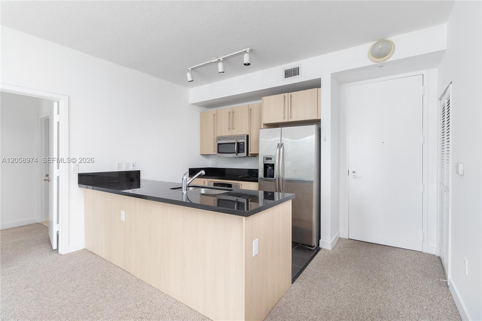 1111 SW 1st Ave, Miami FL 33130 photo 3