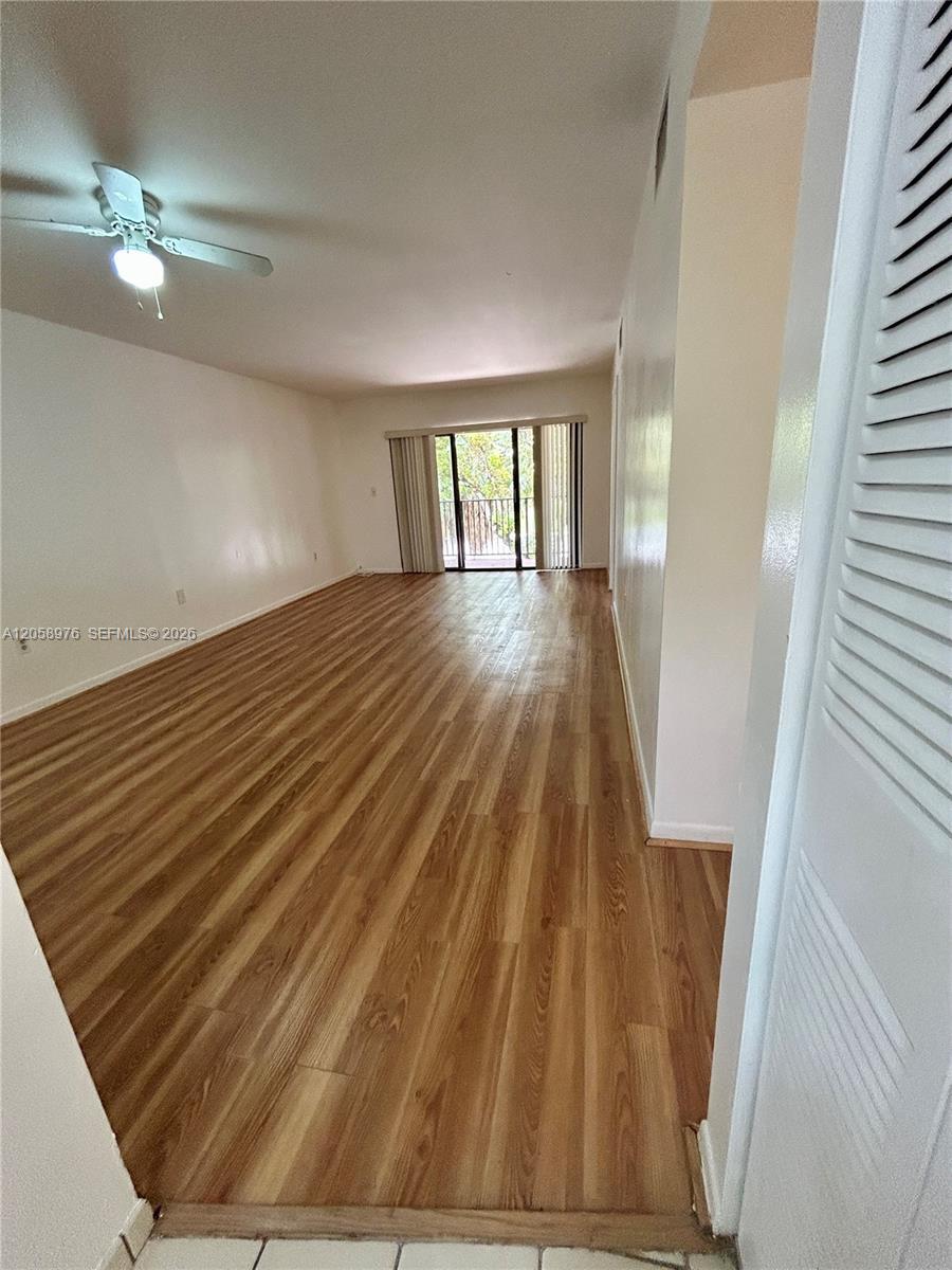 210 W Park Dr # 2, Miami FL 33172 photo 4