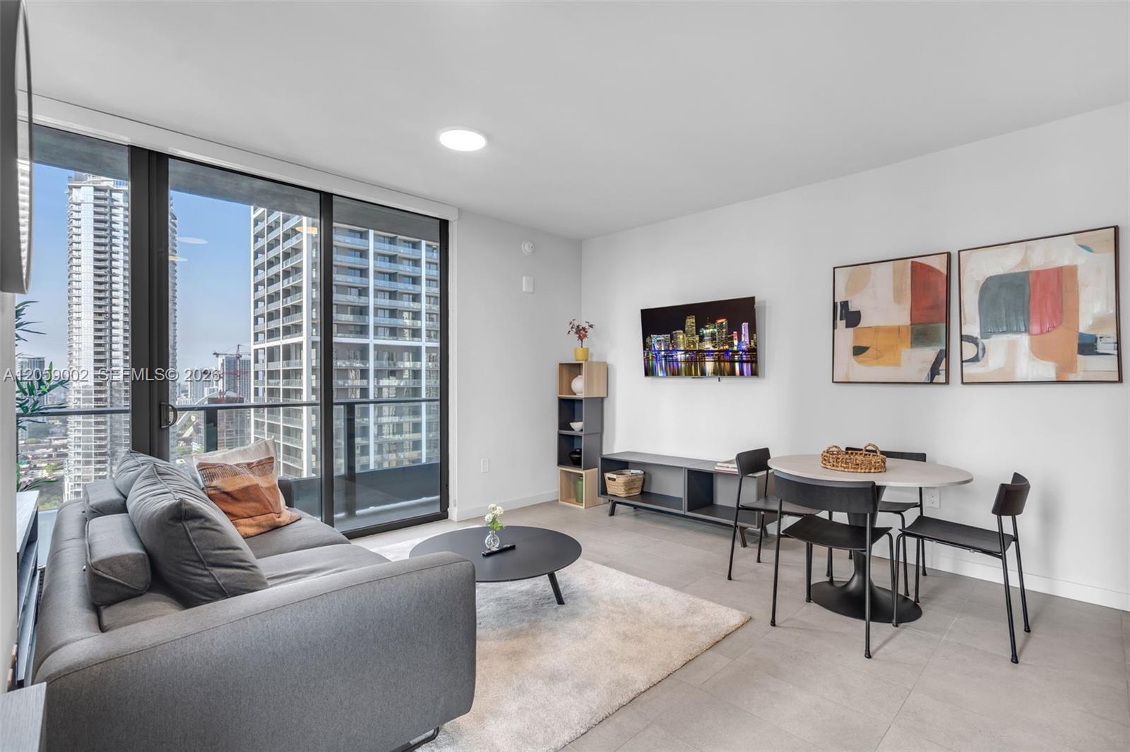 121 NE 5th St # 2708, Miami FL 33132 photo 4