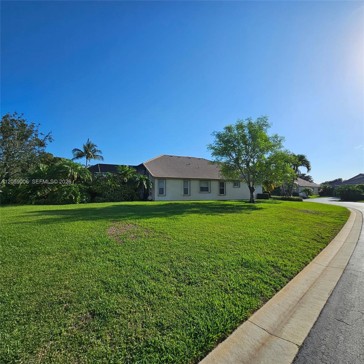 2540 Egret Lake Dr, Green Acres FL 33413 photo 3