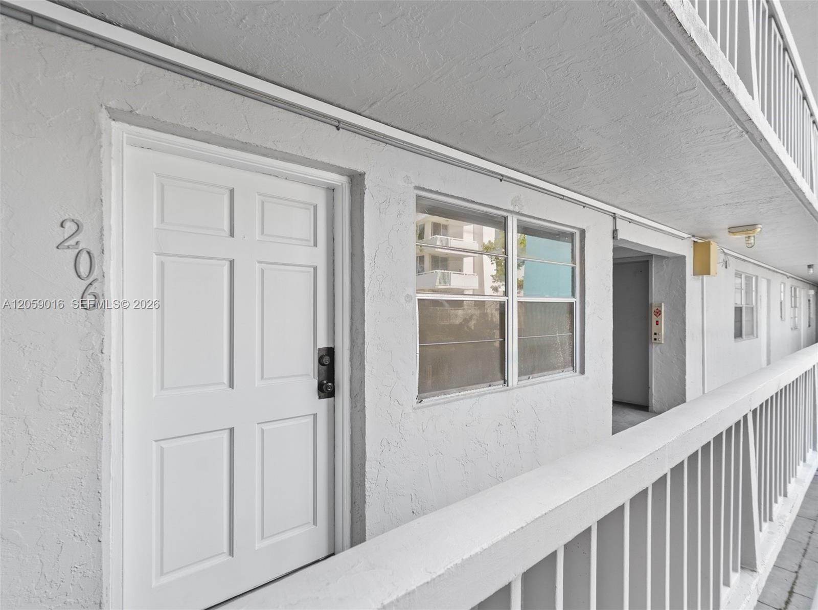 7620 Carlyle Ave # 206, Miami Beach FL 33141 photo 3