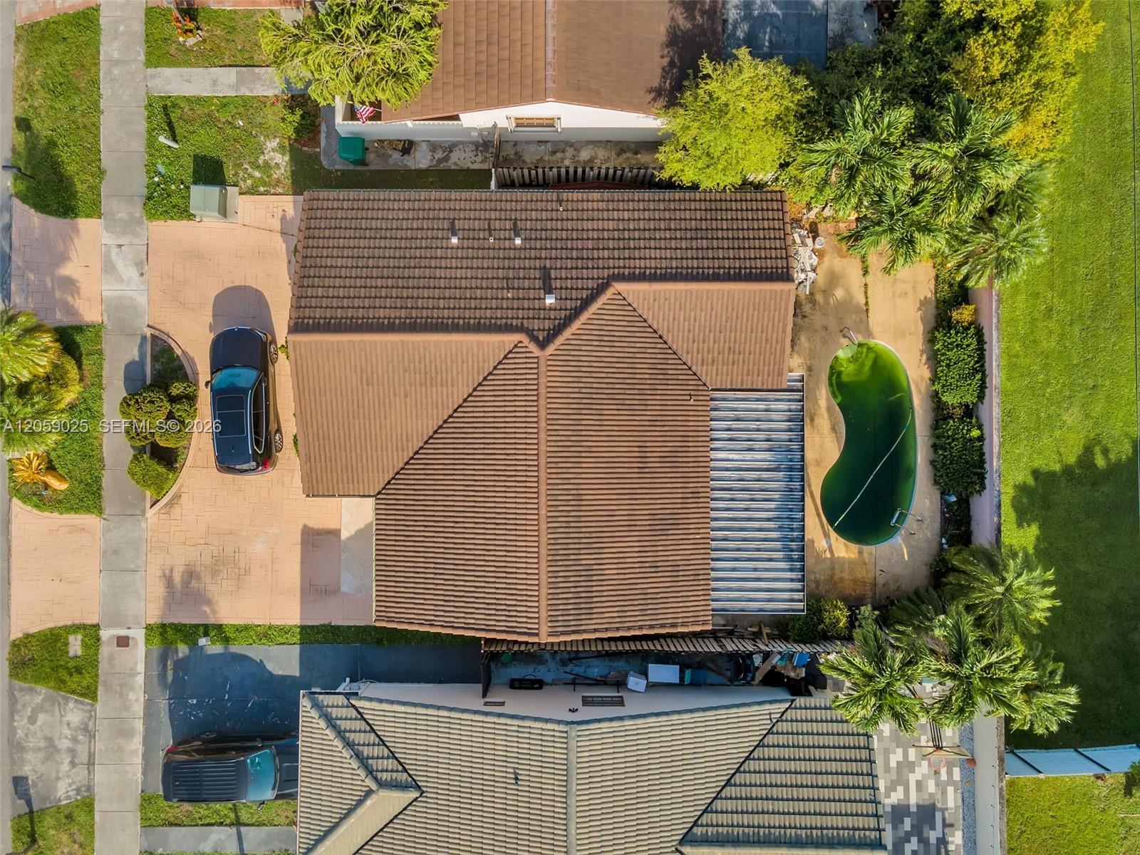 9981 NW 129th Ter, Hialeah Gardens FL 33018 photo 3