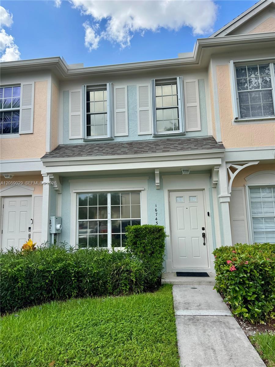 16743 Hemingway Dr # 16743, Weston FL 33326