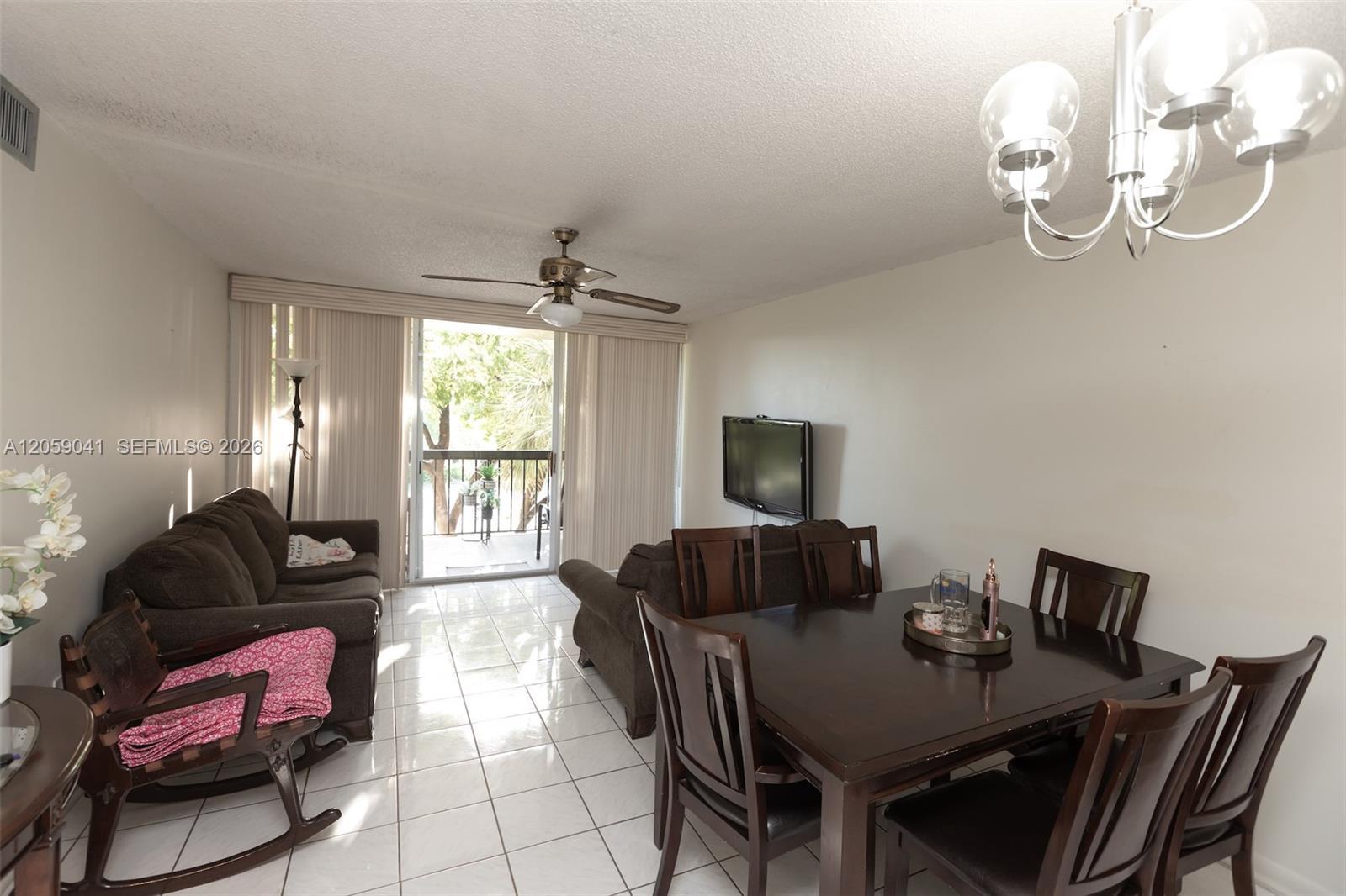 10425 SW 112 Ave # 325, Miami FL 33176 photo 2