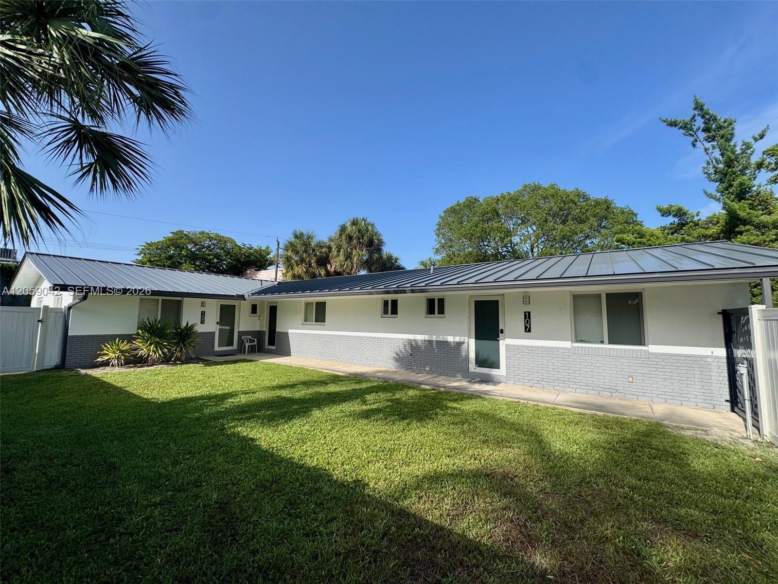 105-107 NE 30th Ct # 105, Wilton Manors FL 33334 photo 2