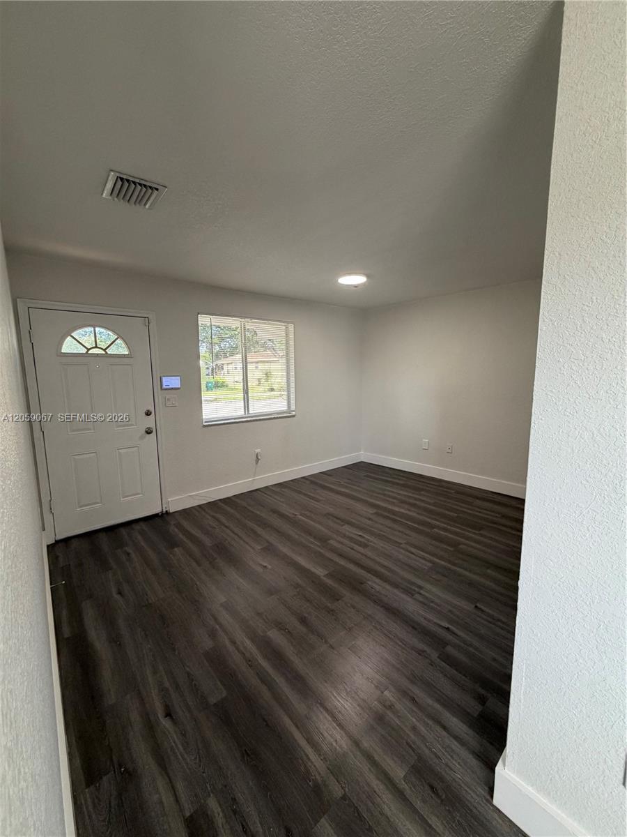 590 NW 58th St, Miami FL 33127 photo 3