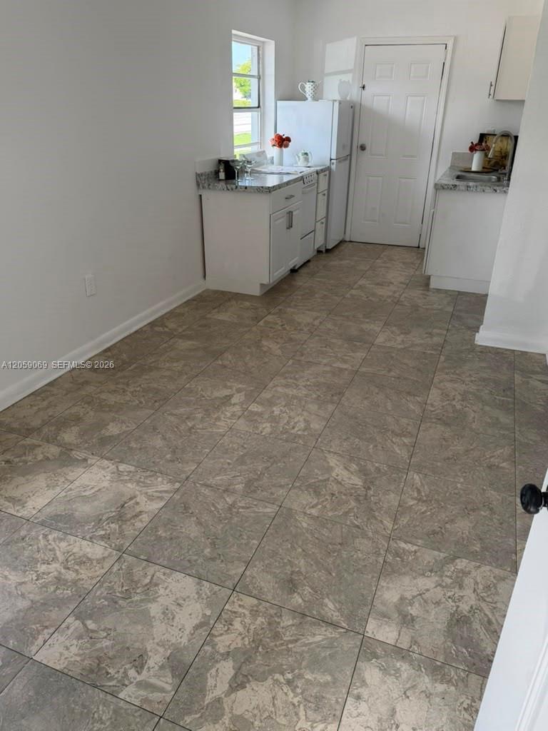 1049 NW 95th St # A2, Miami FL 33150 photo 3