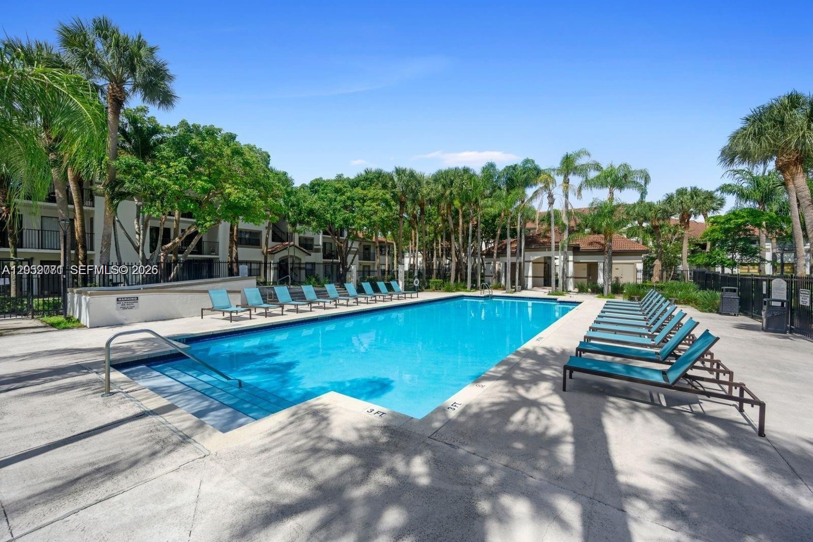 510 S Park Rd # 10, Hollywood FL 33021
