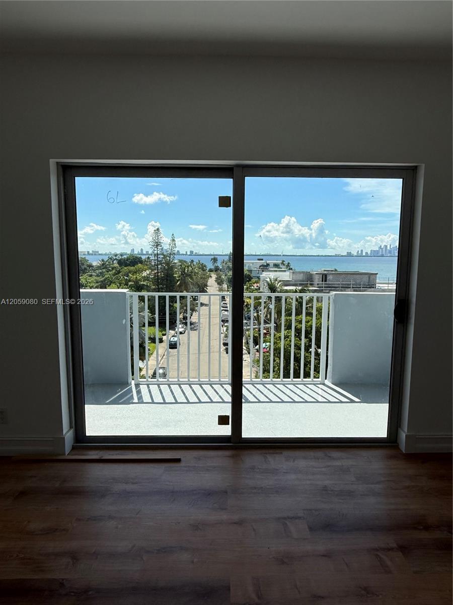 1455 N Treasure Dr # 6L, North Bay Village FL 33141 photo 3