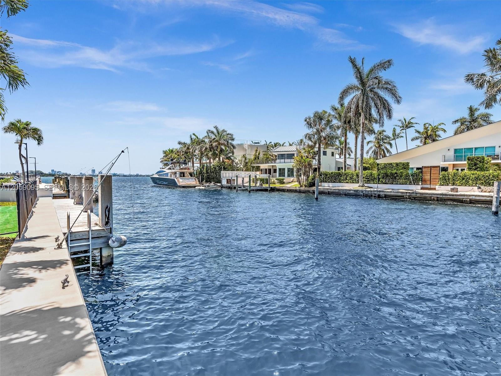 11900 N Bayshore Dr # 207, North Miami FL 33181 photo 3