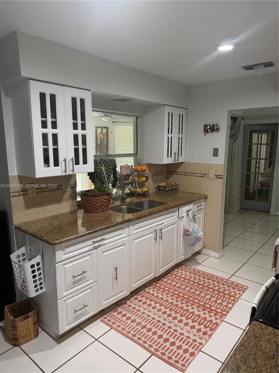8108 NW 93rd Ter, Tamarac FL 33321 photo 3