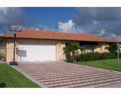 8108 NW 93rd Ter, Tamarac FL 33321