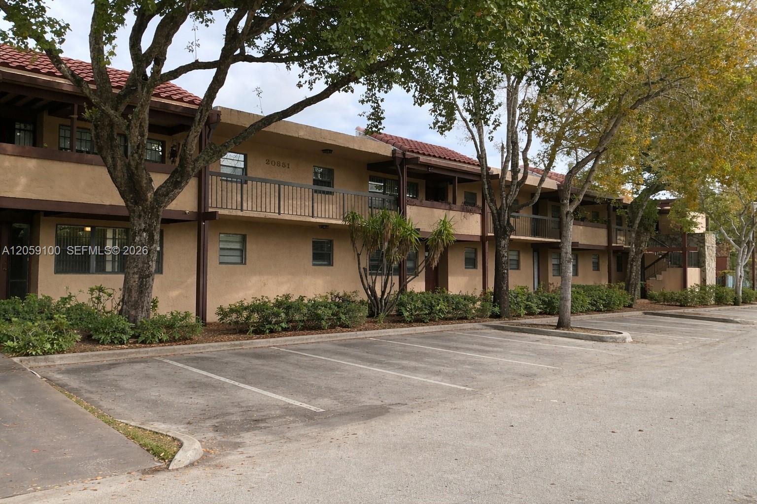 20851 San Simeon Way # 202, Miami FL 33179 photo 4