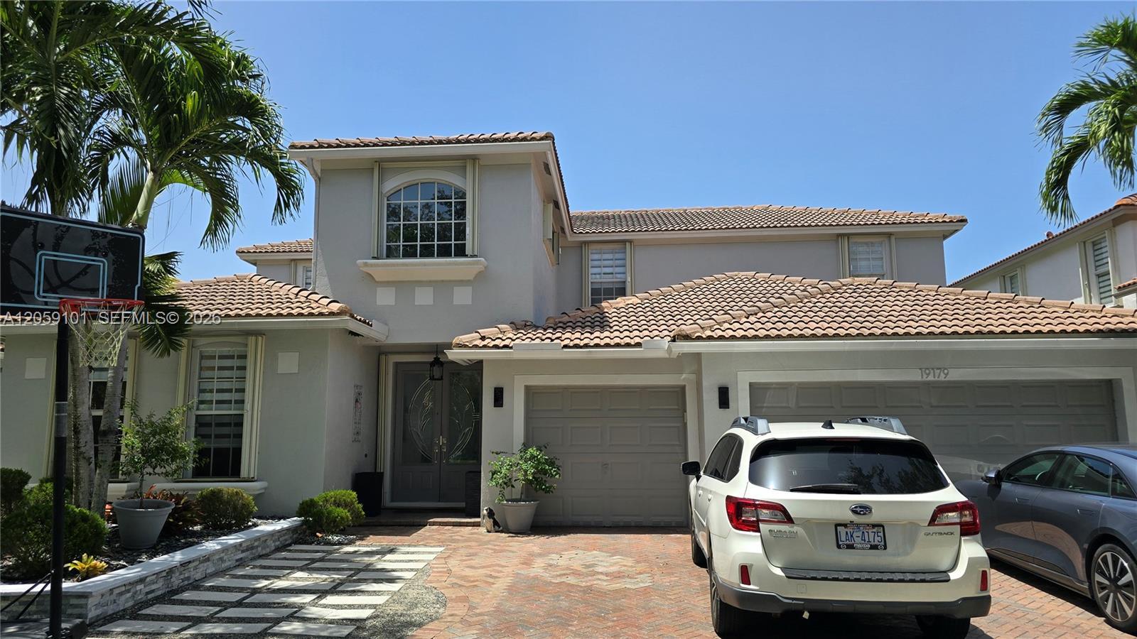 19179 S Gardenia Ave, Weston FL 33332 photo 2