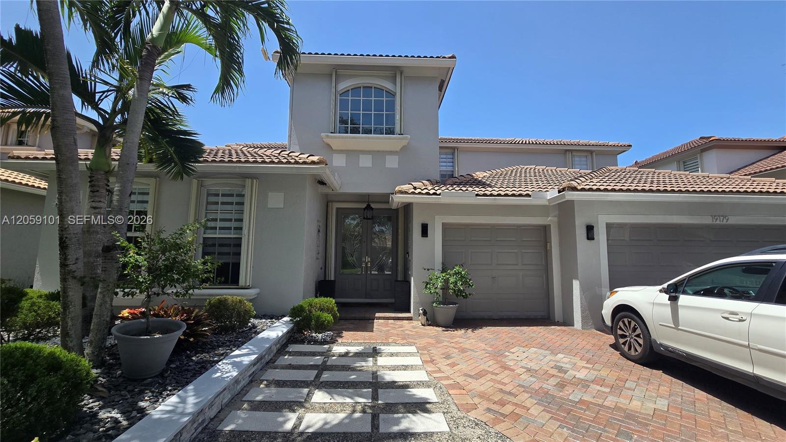 19179 S Gardenia Ave, Weston FL 33332