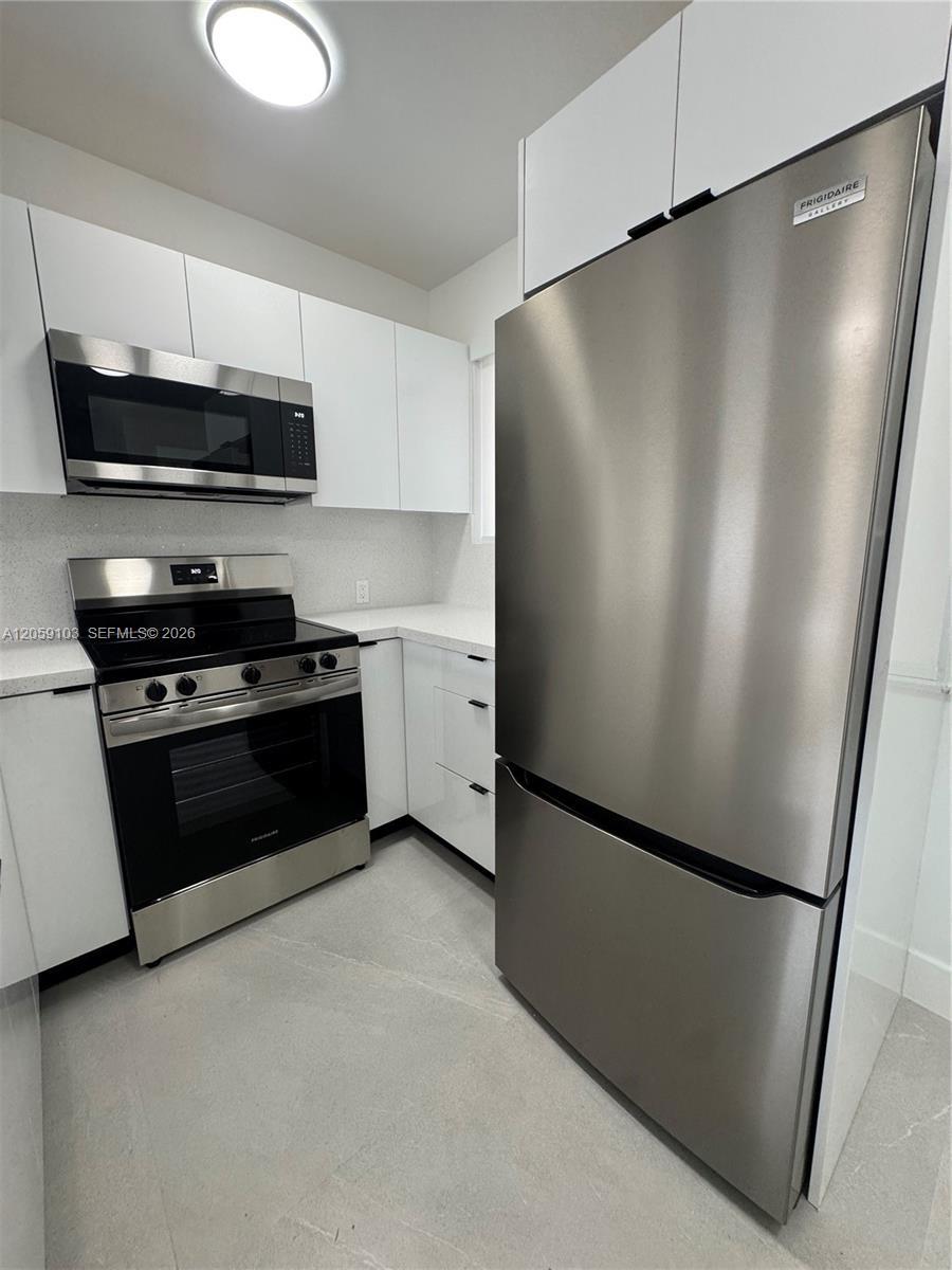 180 W 21st St # 180, Hialeah FL 33010 photo 2