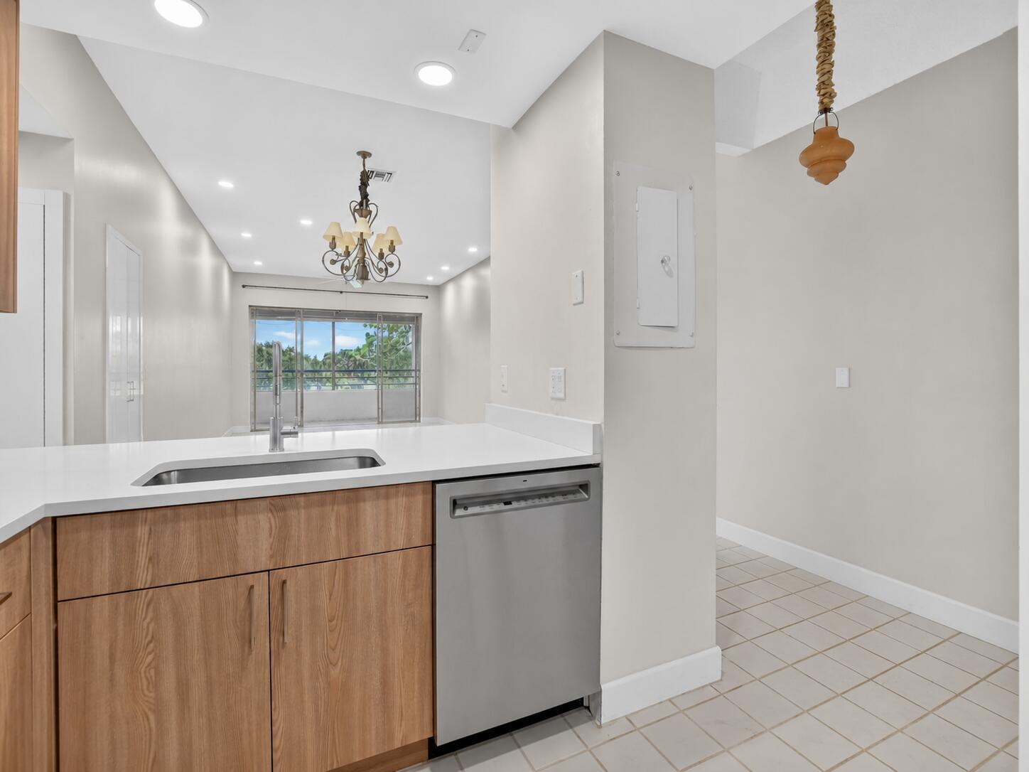 7460 La Paz Boulevard # 304, Boca Raton FL 33433 photo 3