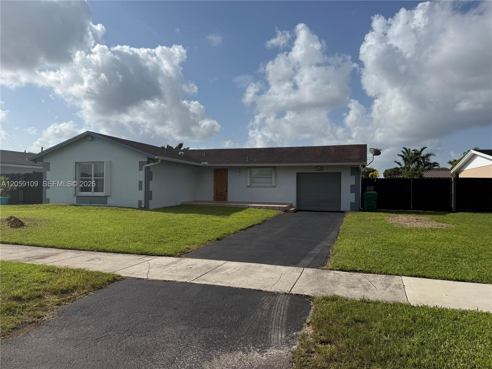 13430 SW 79th St, Miami FL 33183 photo 2