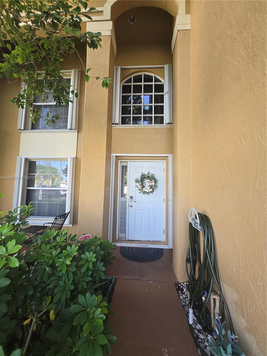 19130 NW 10th St, Pembroke Pines FL 33029 photo 5