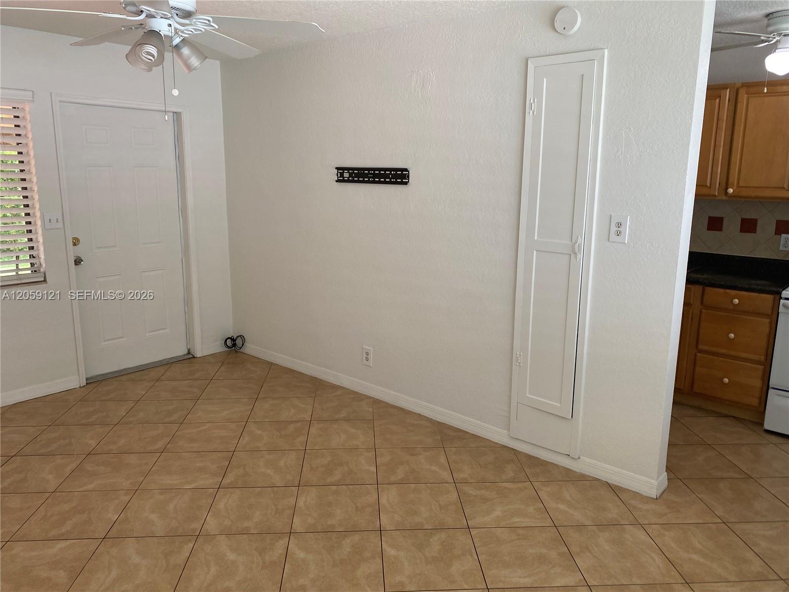5616 Arthur St, Hollywood FL 33021 photo 3