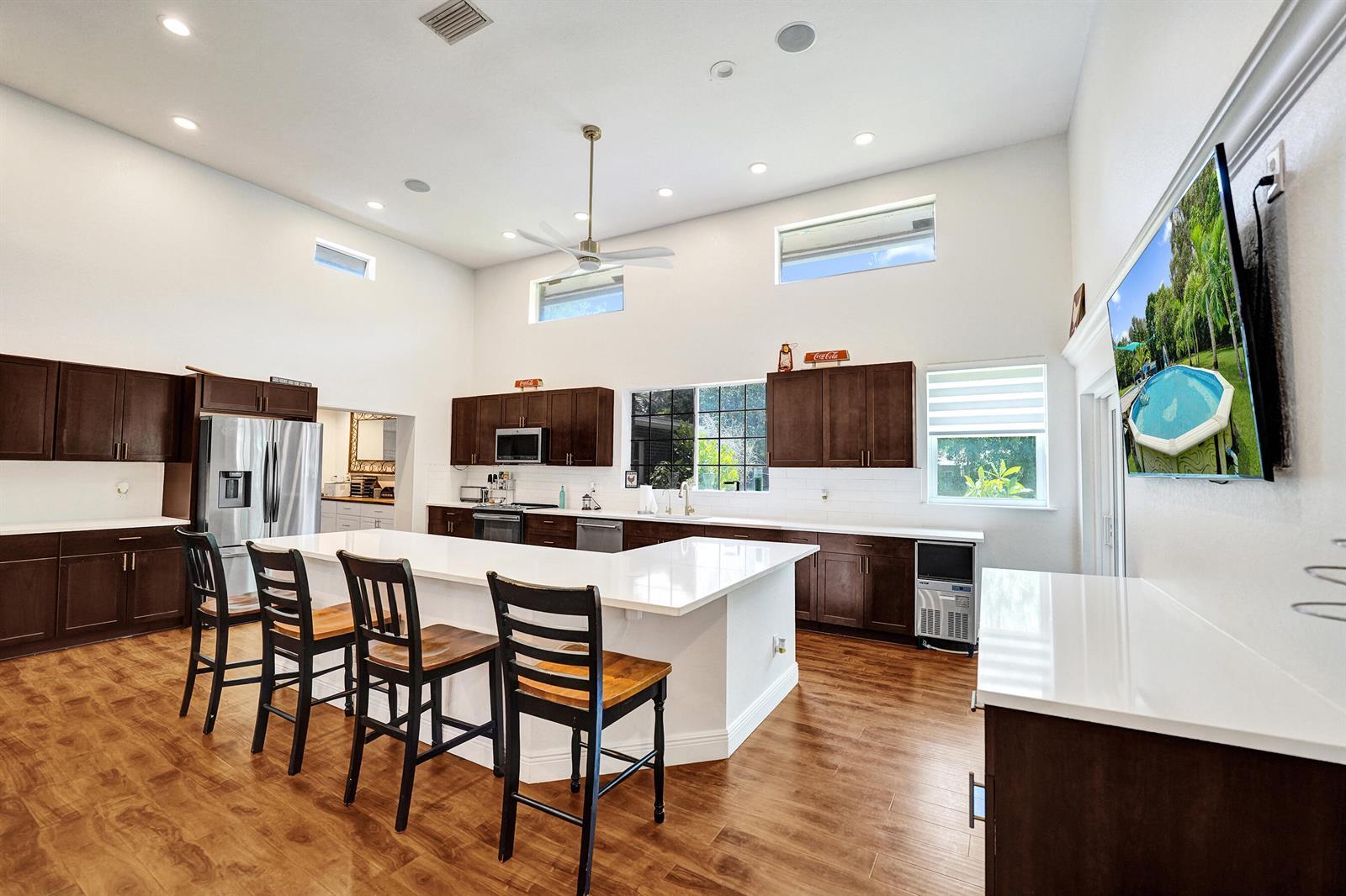 10951 SW 58th Court, Davie FL 33328 photo 5