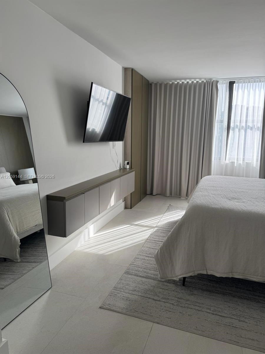 2333 Brickell Ave # 2512, Miami FL 33129 photo 5