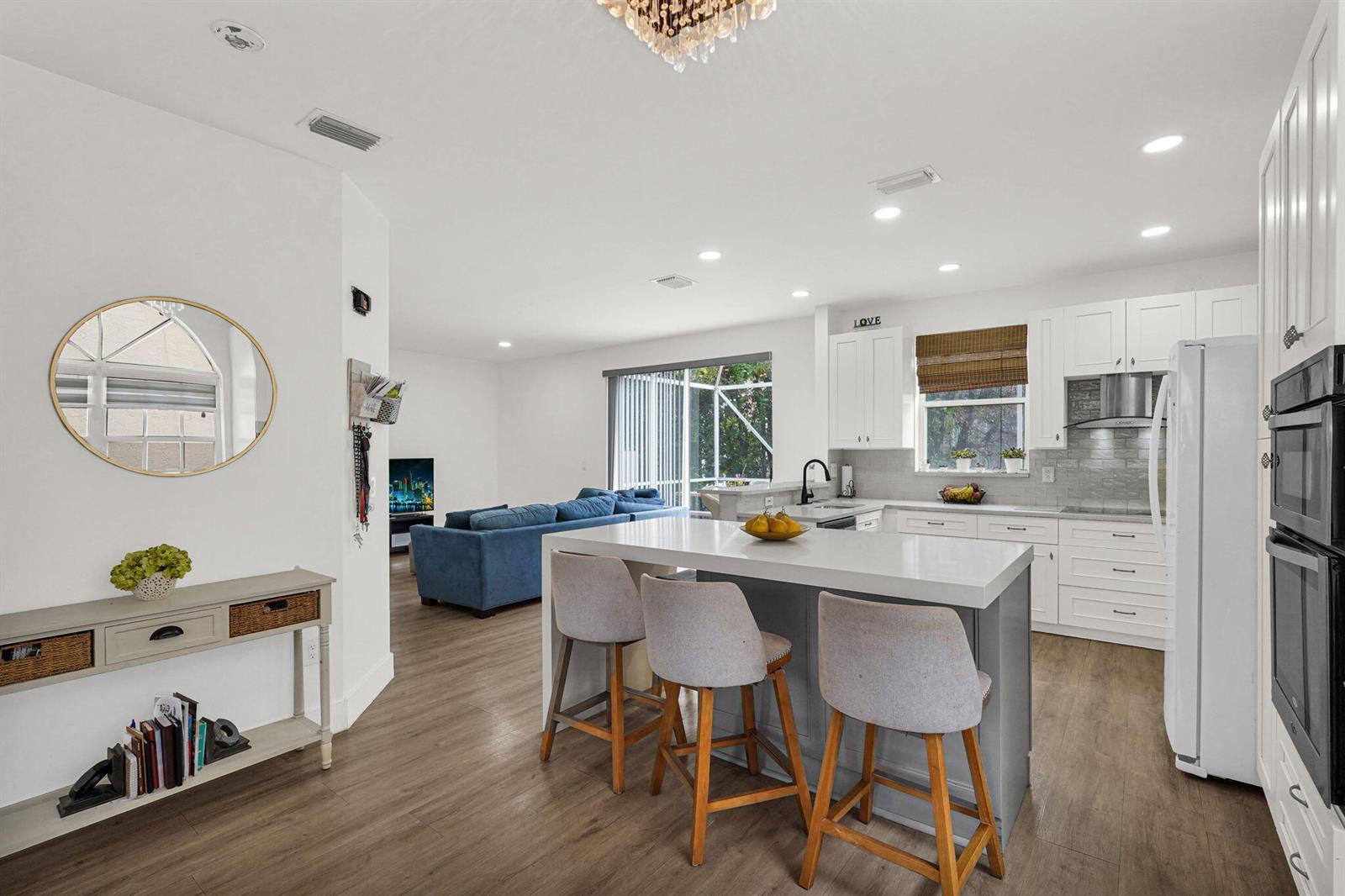 527 NW 87TH Lane, Coral Springs FL 33071 photo 3