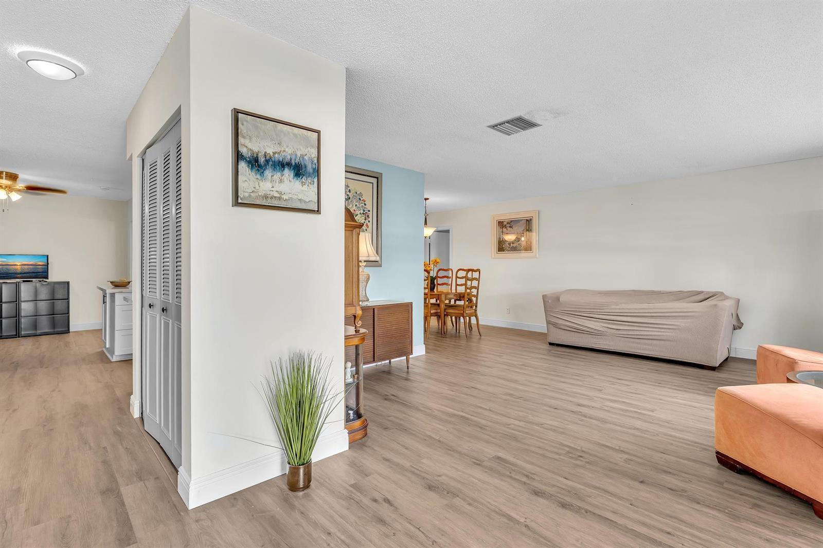 7500 NW 73rd Avenue, Tamarac FL 33321 photo 5