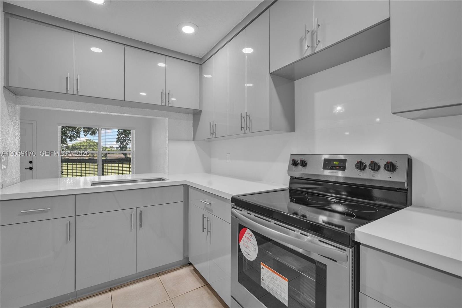 10015 NW 4th St # 203, Pembroke Pines FL 33024 photo 2