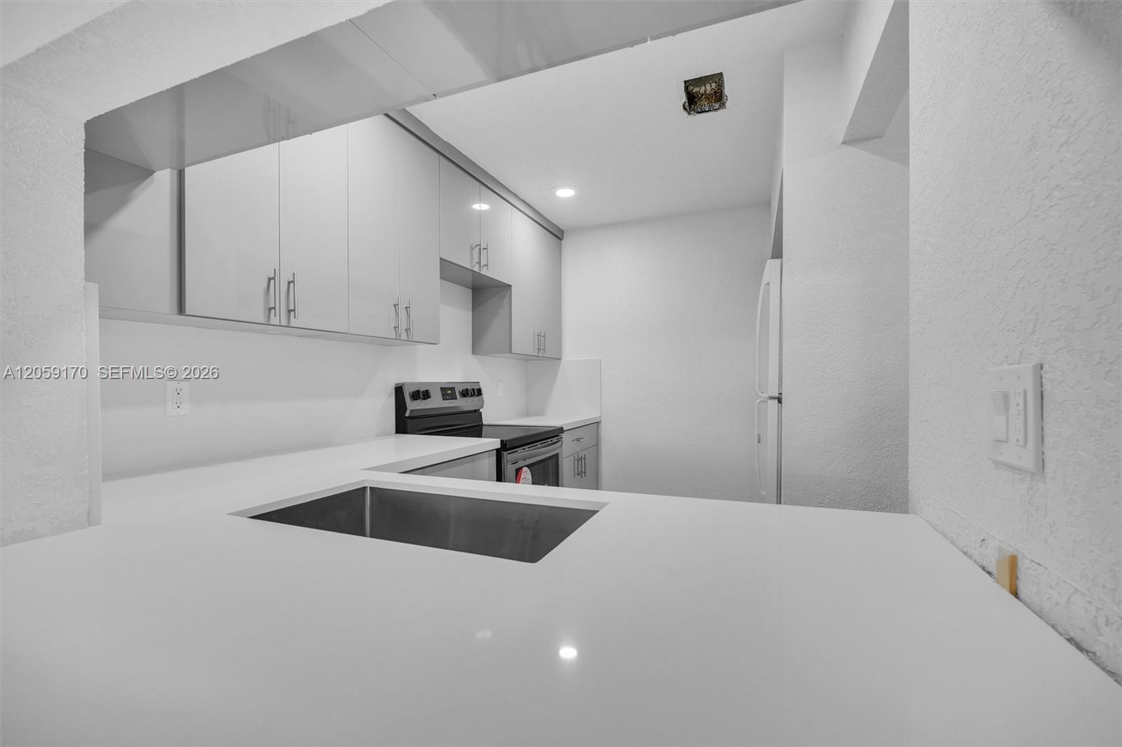 10015 NW 4th St # 203, Pembroke Pines FL 33024 photo 5